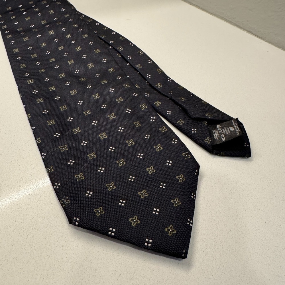 H&M Tie Black Geometric Floral 100% Silk Necktie Old Money 60" Preppy Casual